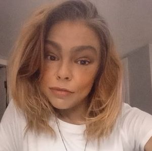 Meet your Posher, Courtney